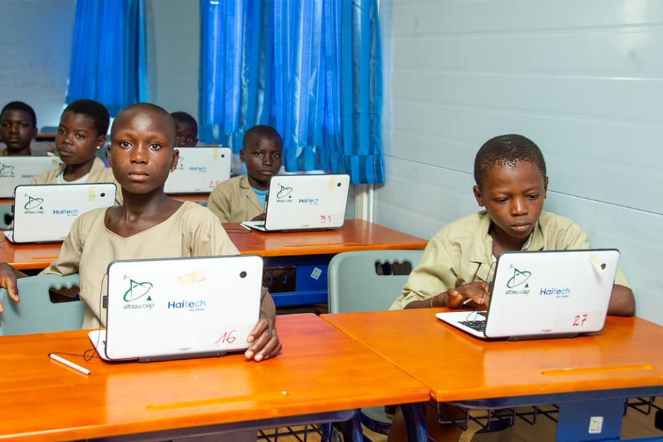 Education nationale : des réformes pour améliorer la qualité de l'offre Photo : Présidence du Bénin