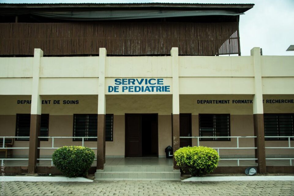 Santé : le gouvernement fusionne l’hôpital d’instructions des armées avec le CNHU