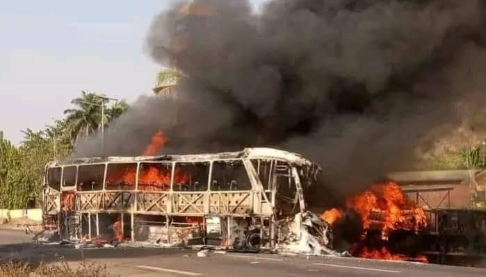 Bénin : émoi national après l’accident meurtrier d’un bus de transports en commun à Dassa