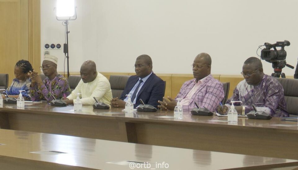 Au Bénin, les syndicats ont eu une rencontre mardi 16 mai avec le Gouvernement. Ils ont évalué le niveau de satisfaction des revendications des travailleurs formulées lors des dernières négociations.