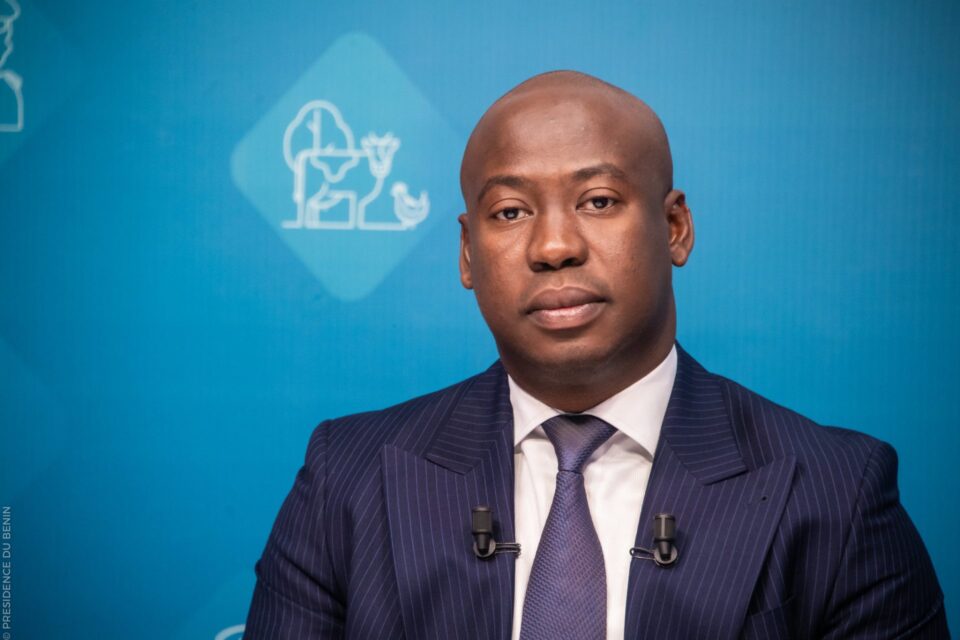 Quelles conséquences politiques après la démission du ministre des sports Oswald Homéky ?