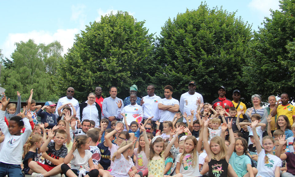 Depuis leur arrivée à Montfort-le-Gesnois, les athlètes béninois en préparation pour les Jeux Olympiques et Paralympiques Paris 2024 sont au centre d’une série d’activités d’immersion au sein de la communauté locale.