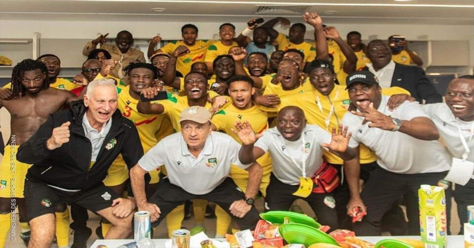 Dans la douleur, le Bénin est qualifié  pour la CAN Maroc 2025. Le pays a validé son ticket qualificatif ce lundi 18 novembre 2024 à Tripoli, au bout d’un match compliqué.