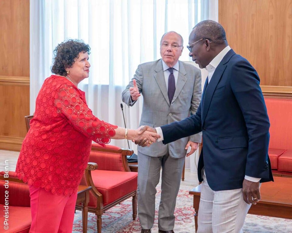 Le Bénin et le Brésil ont franchi, ce 11 mars 2025, une étape significative dans le développement de leur coopération bilatérale. Avec le ministre brésilien des Relations extérieures, Mauro Vieira, le président Patrice Talon a évoqué à Cotonou, le renforcement de l’axe Bénin-Brésil.