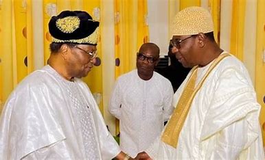 L’idée d’un cadre de concertation des anciens présidents d’institutions fait son chemin au Bénin. Mais à peine annoncée, l’initiative portée par les anciens chefs d’État Boni Yayi et Nicéphore Soglo, ainsi qu’Adrien Houngbédji, ancien président du parlement, suscite déjà des avis partagés.