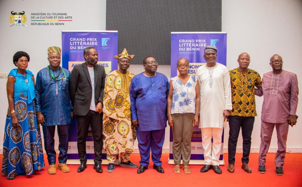 La sixième édition du Grand Prix Littéraire du Bénin a livré son verdict le vendredi 28 mars 2025. Quatre lauréats ont été récompensés pour leurs œuvres exceptionnelles.  