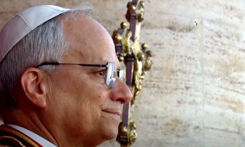 Le cardinal américain Robert Francis Prevost est le nouveau pape, sous le nom Léon XIV. Il a été élu ce jeudi à l'issue de deux jours de conclave des cardinaux électeurs.