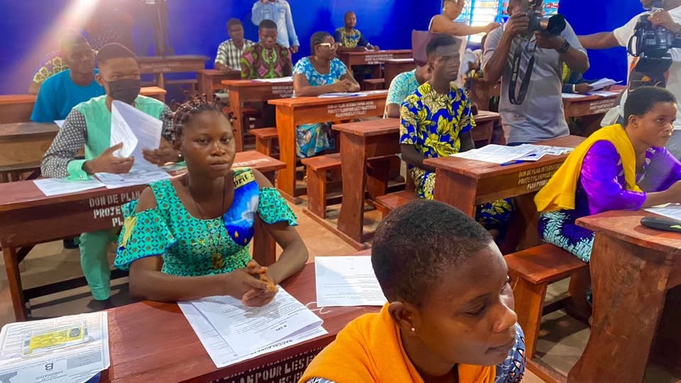 La direction de l’Office du Baccalauréat a rendu public ce 25 juillet 2025,  le tableau des meilleurs candidats à cet examen cette année. 21 candidats ont obtenu une moyenne supérieure ou égale à 18 sur 20.