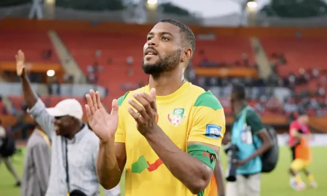 Ce 10 octobre 2025, le Bénin affronte le Rwanda à Kigali pour le compte de l’avant dernière journée des éliminatoires de la Coupe du monde 2026. “Ça va être un match électrique”, a confié Steve Mounié, capitaine des Guépards du Bénin. 