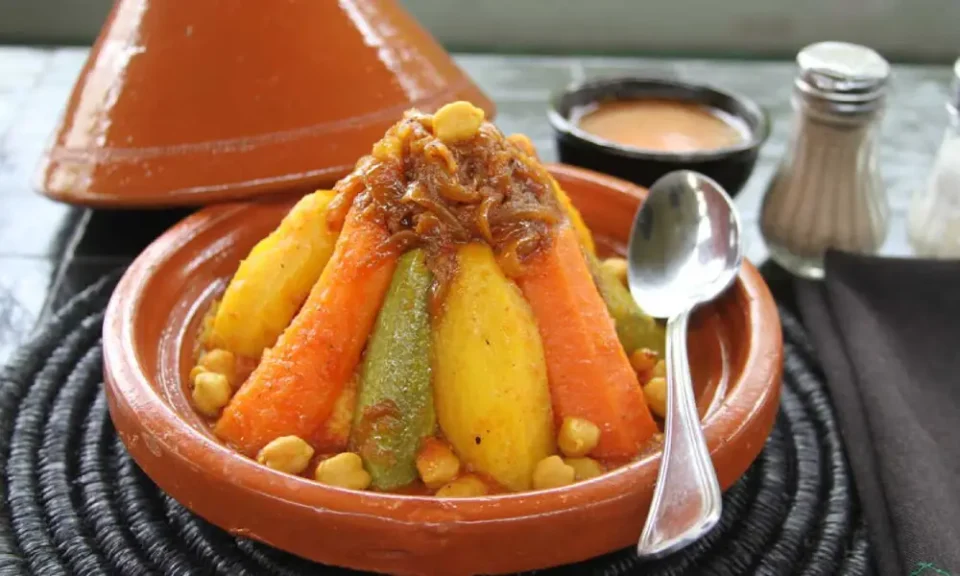 Symbole de protection et d’appartenance, ces interdits alimentaires transmis par les ancêtres se perdent peu à peu dans un monde en mutation. Que peut-on tirer de leur observance rigoureuse et comment préserver ces traditions, surtout auprès des jeunes générations ?