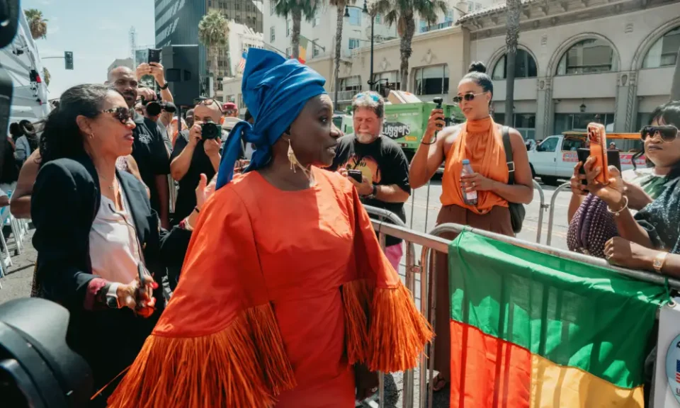 Angélique Kidjo au Walk of Fame : le Bénin et le monde célèbrent une consécration historique
