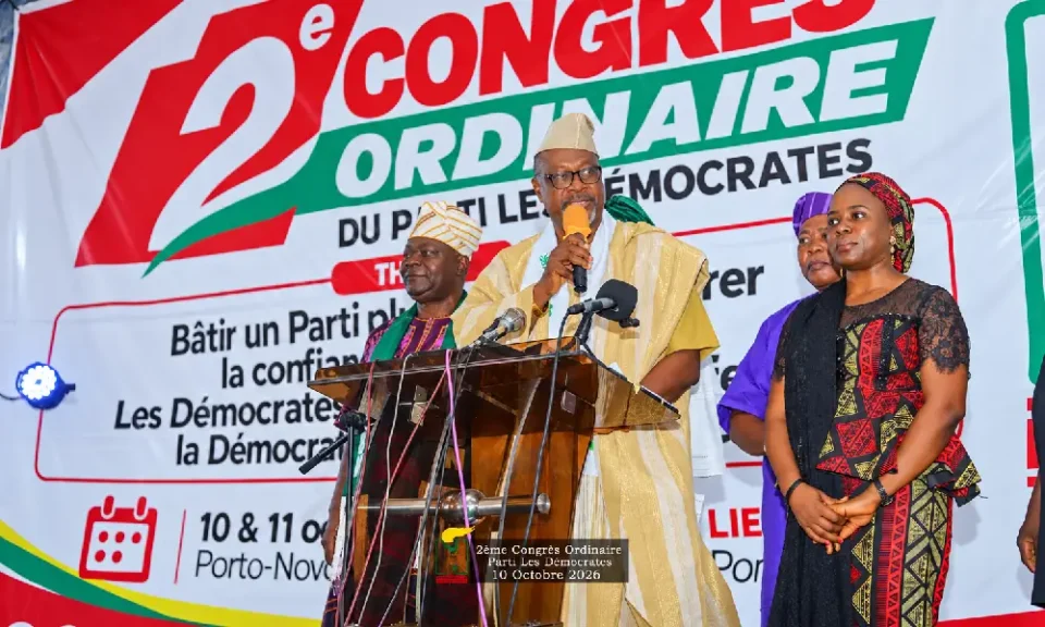 Réunis en congrès ordinaire les 10 et 11 octobre à Porto-Novo, les militants des Démocrates ont élu Nourénou Atchadé à la présidence du parti pour un mandat de trois ans, dans un contexte marqué par des démissions en série et des tensions internes.